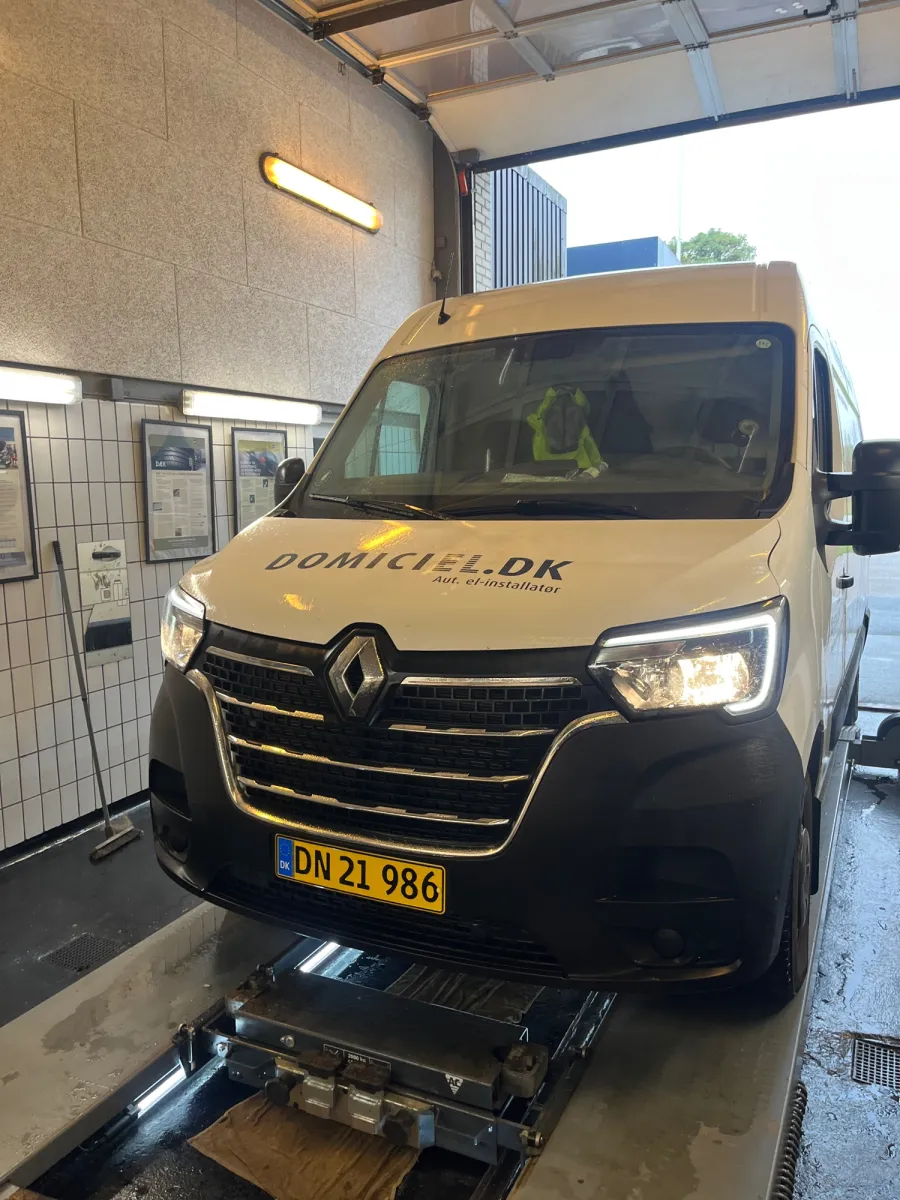Foto fra et syn på Udby Bilsyn og Antirust