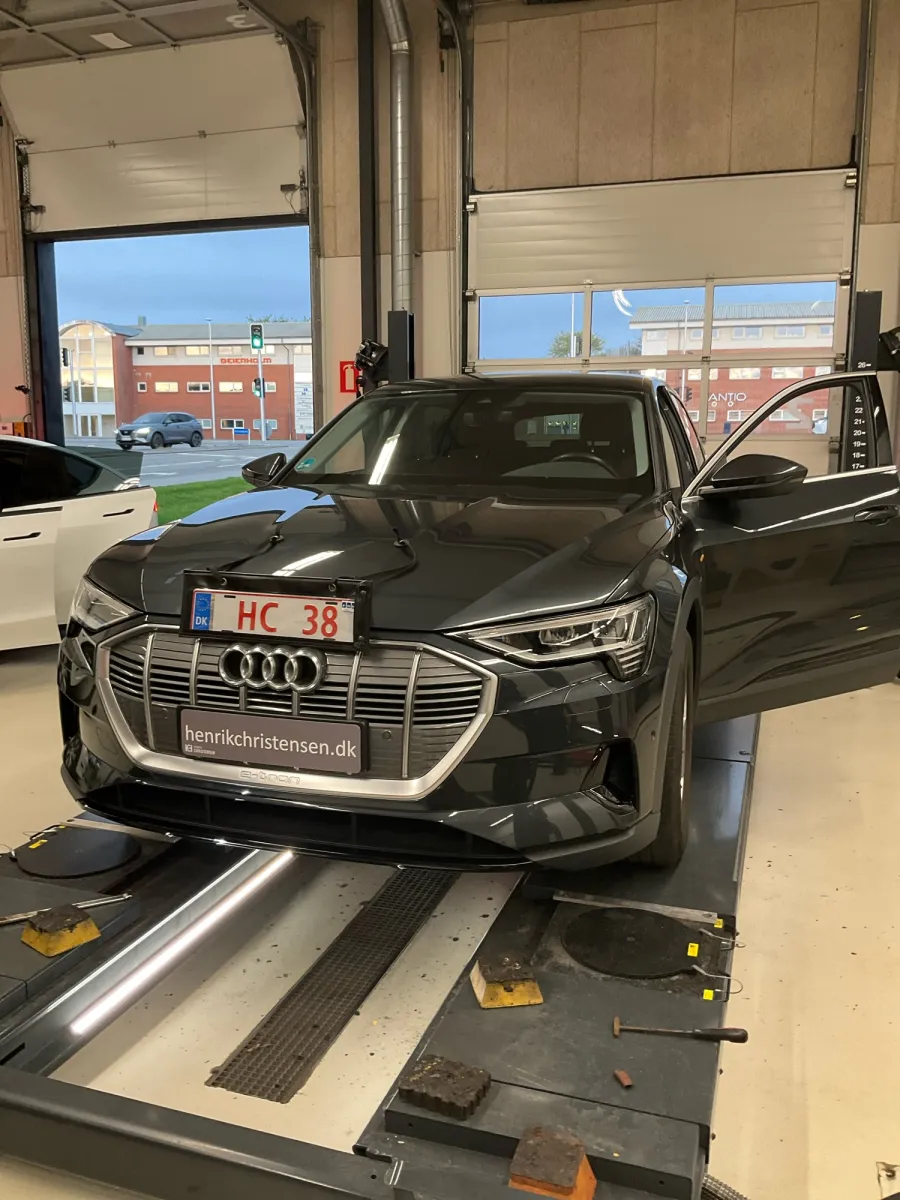 Foto fra et syn på FDM Test & Bilsyn